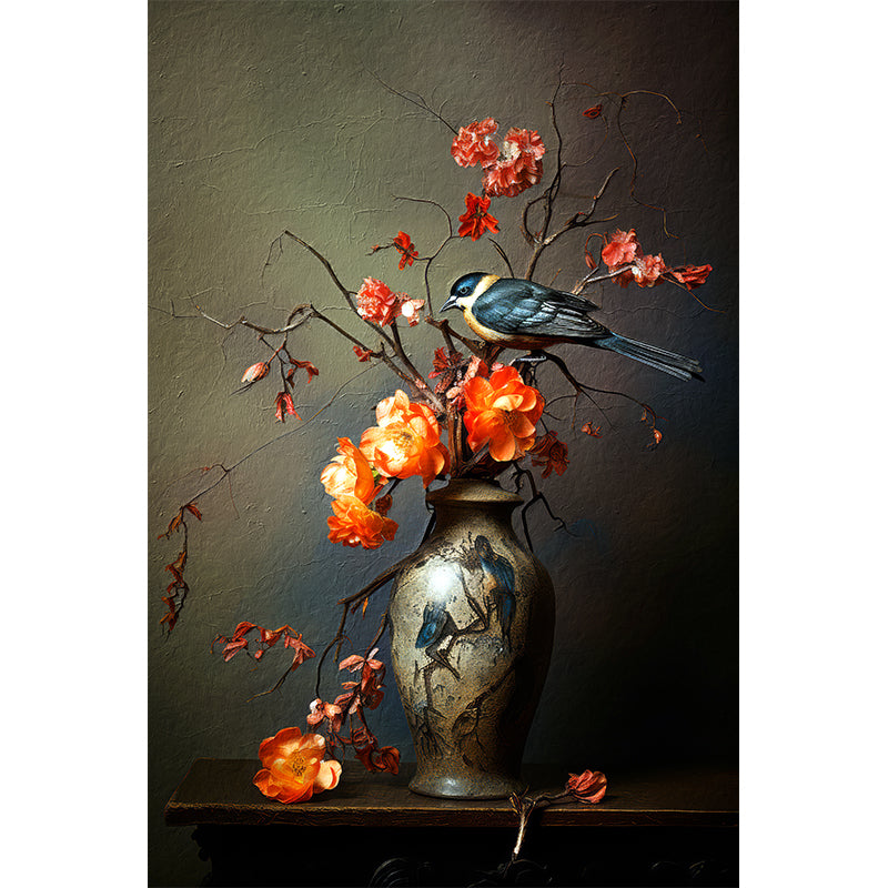 Vase mit Blumen im Antiquitätenstil