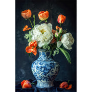 Blauwe vaas met tulpen