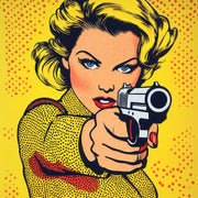Pop-Art-Frau mit Pistole