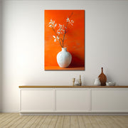 Weiße Vase in Orange