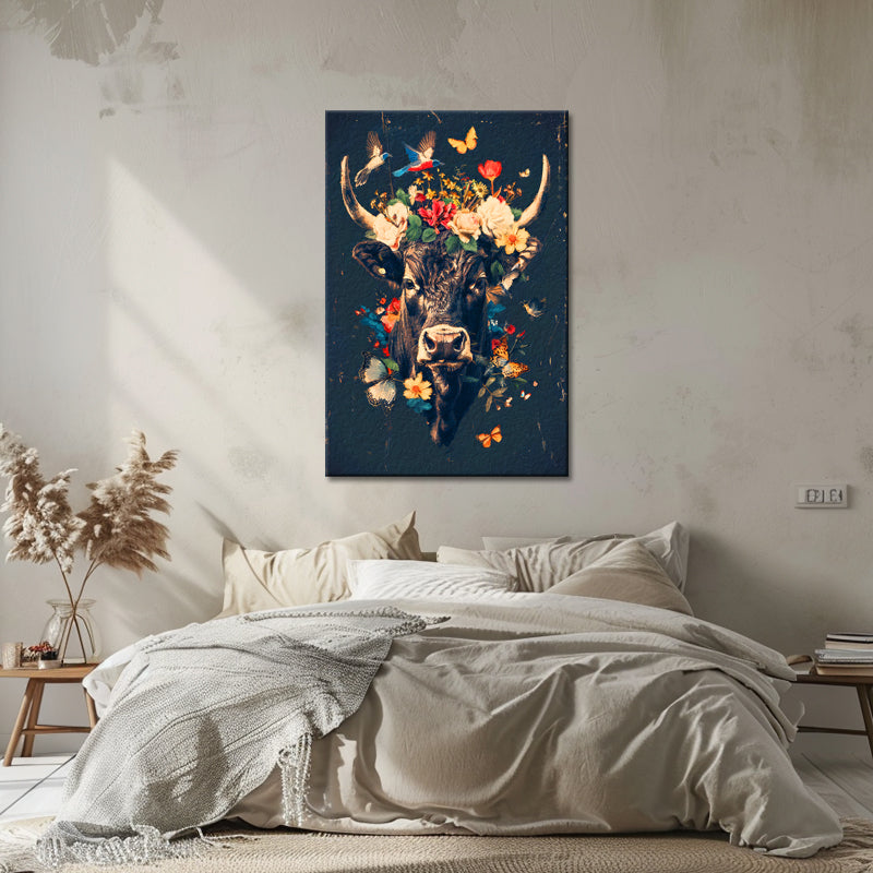 Koe met bloemen