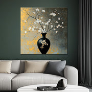 Art Vase mit Blumen