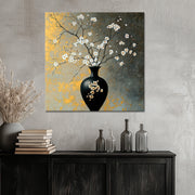 Art Vase mit Blumen