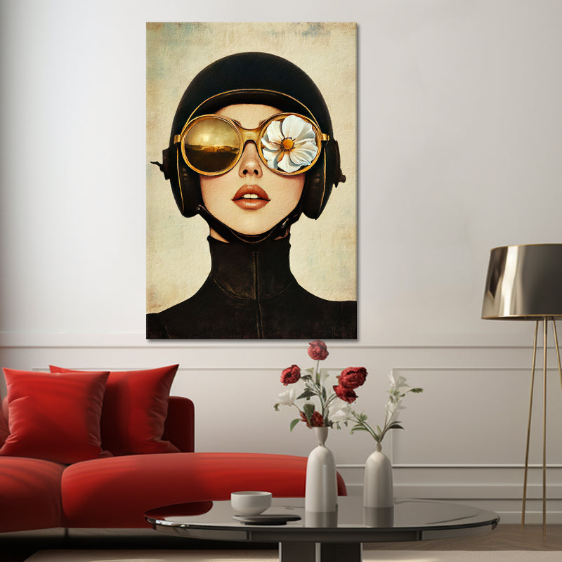Frau mit Helm