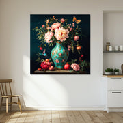 Türkisfarbene Vase mit Blumen