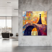 Frau auf der Brücke