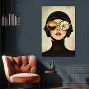 Frau mit Helm