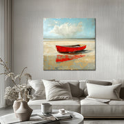Rotes Boot am Strand