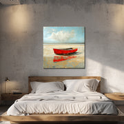 Rotes Boot am Strand