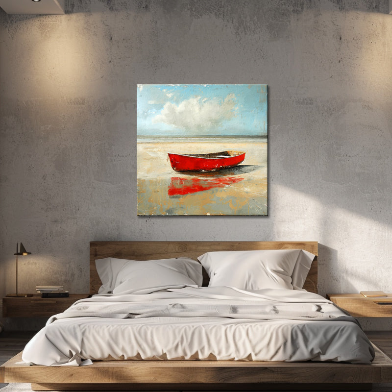 Rotes Boot am Strand