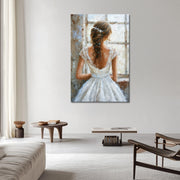 Elegante Vrouw In Wit