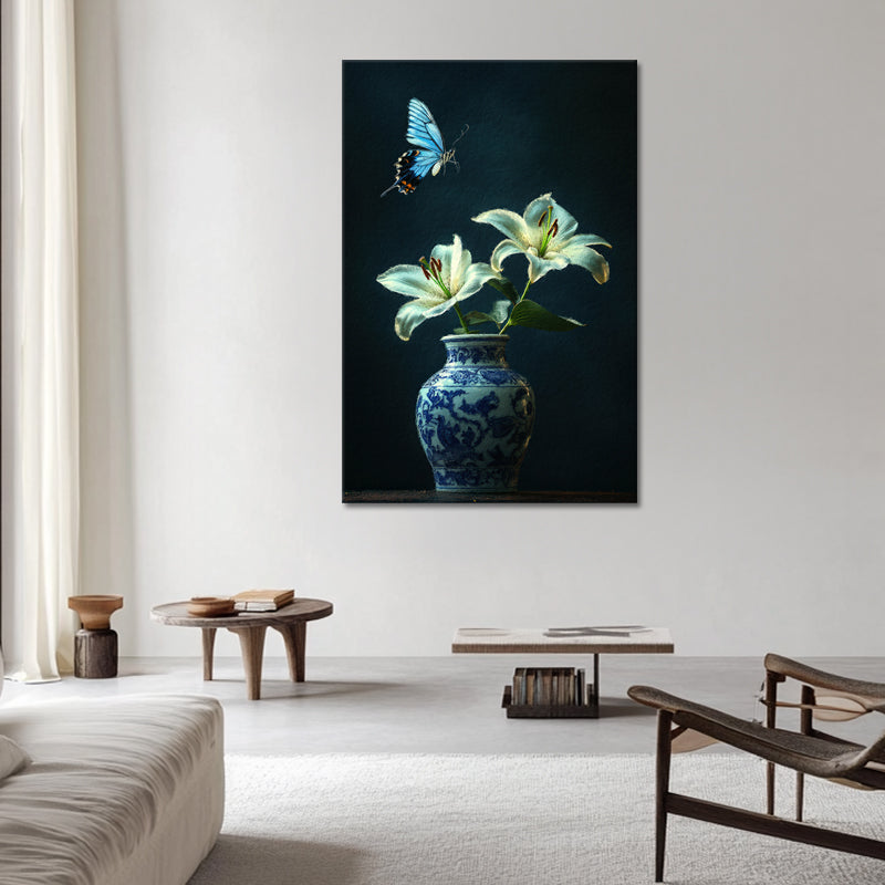 Porzellanvase mit Blumen