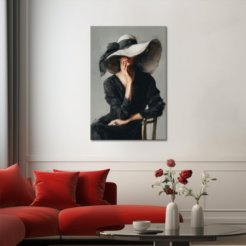 Frau mit elegantem Hut