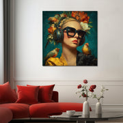 Frau mit Sonnenbrille und Kopfhörern