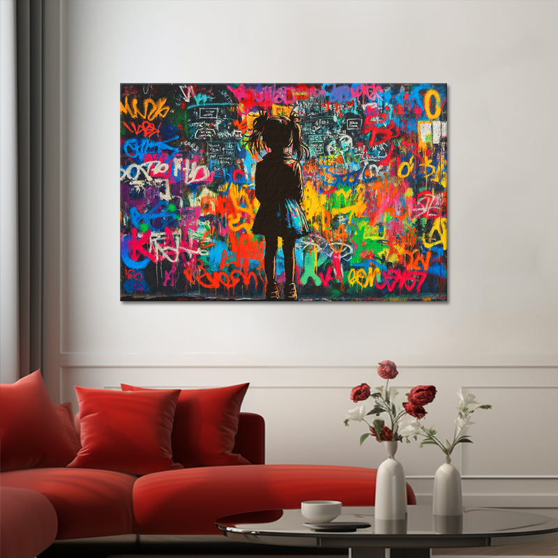 Mädchen vor Wand-Graffiti