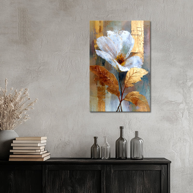 Weiße Blume in Gold II
