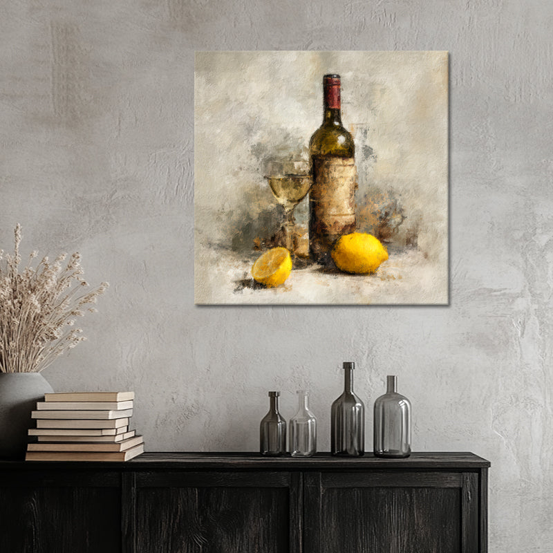 Weinflasche mit zwei Zitronen