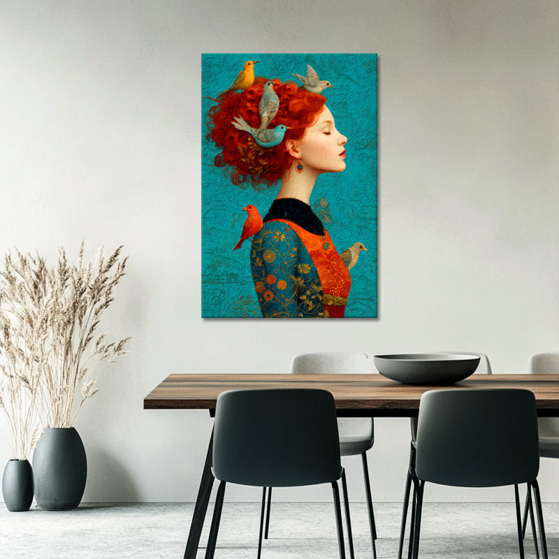 Vrouw met Vogeldecoratie