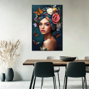Schöne Frau mit Blumen und Schmetterlingen II