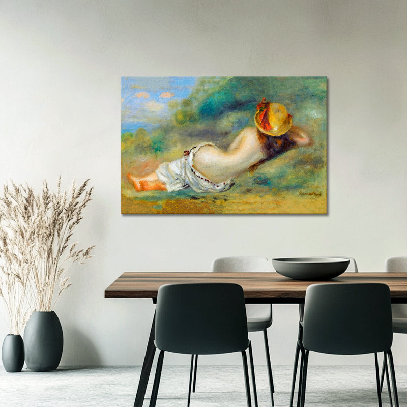 De Paille Or Femme Couchée Sur L’herbe - August Renoir