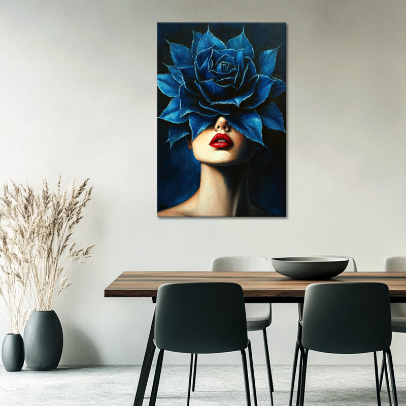 Frau mit blauer Rose