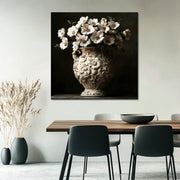 Art Vase mit Blumen I