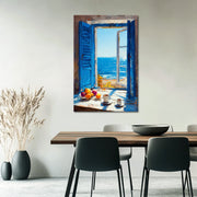 Raam met blauwe luiken
