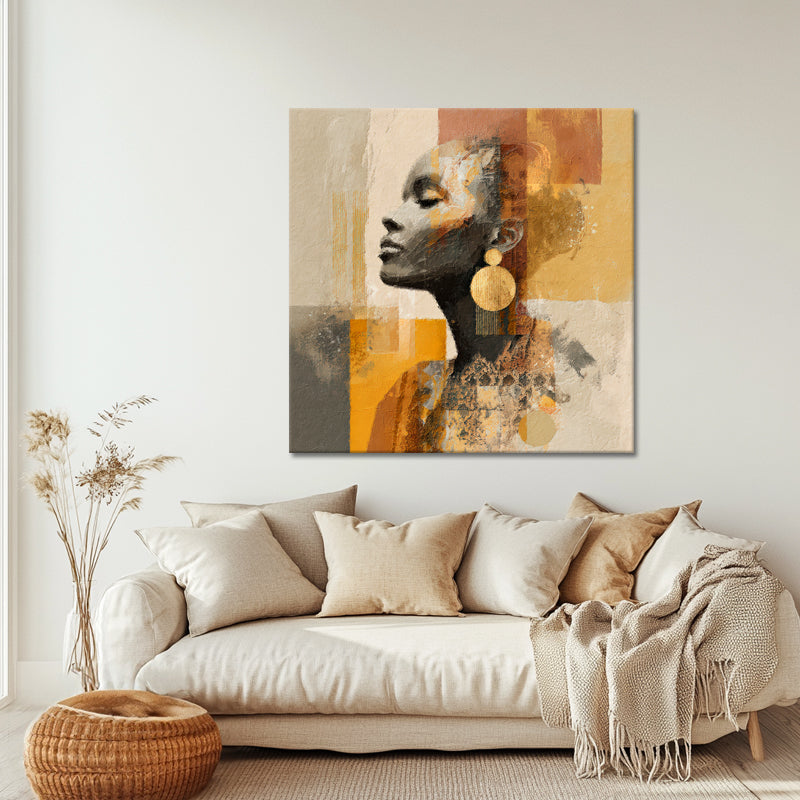 Afrikanische Frau in Gold